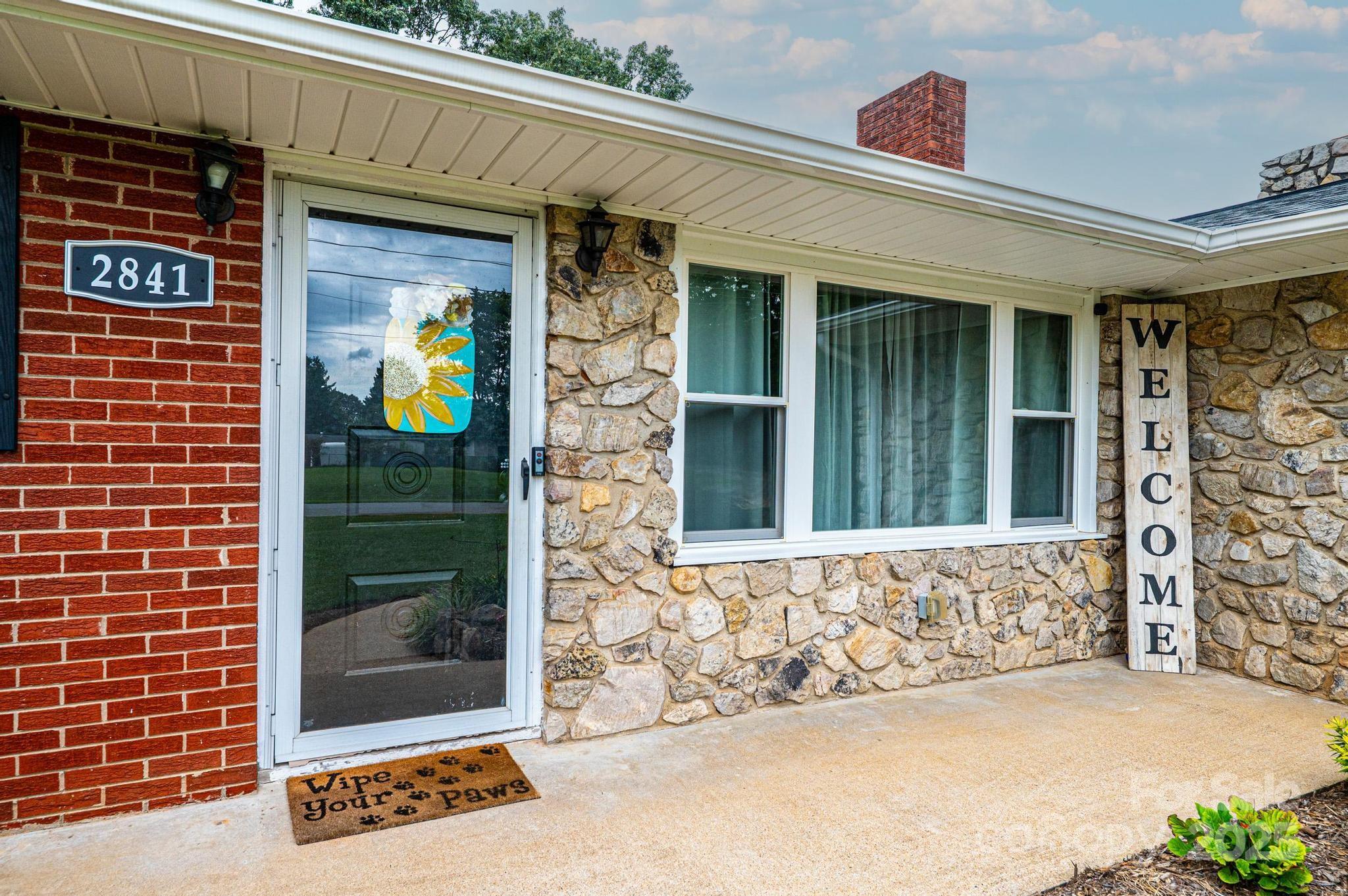 2841 21st Street Northeast Hickory, NC 28601 - Photo 34 of 43 a view of entrance