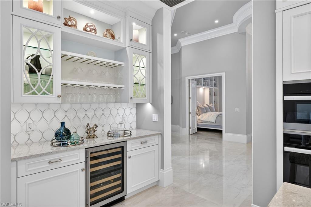 2679 Caladium Way Naples, FL 34105 - Photo 8 of 37