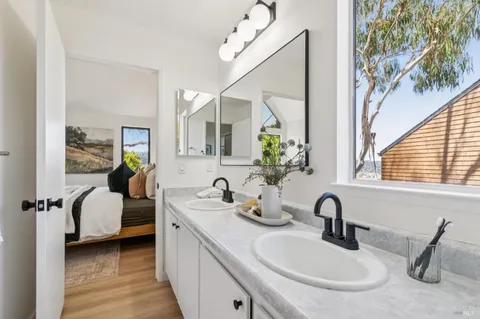 $995,000 | 416 Donahue Street, Sausalito, CA 94965