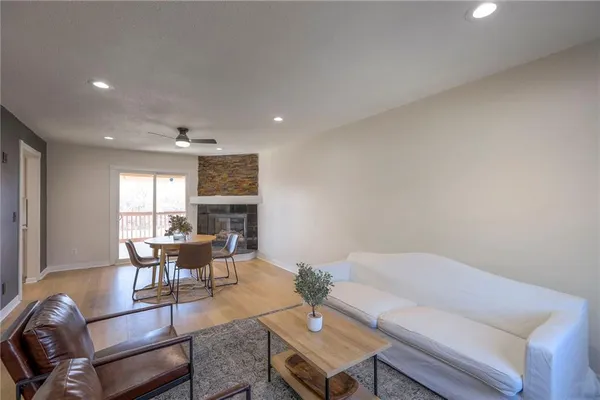 $169,900 | 619 Gallatin Street, Liberty, MO 64068