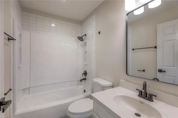 $169,900 | 619 Gallatin Street, Liberty, MO 64068