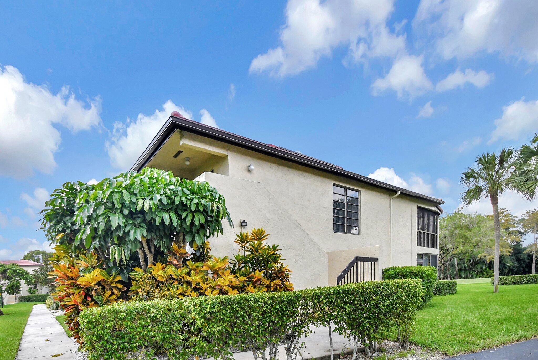 21209 Lago Circle, Unit 12G Boca Raton, FL 33433 - Photo 3 of 39 2-web-or-mls-DSC_1421