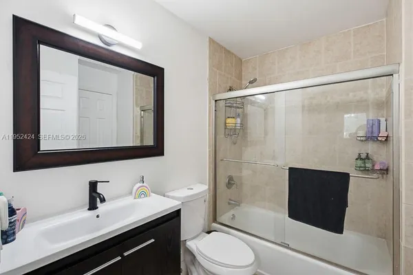 $334,900 | 560 Northwest 82nd Place, Unit 306, Miami, FL 33126