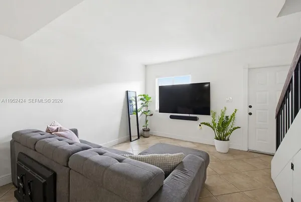 $334,900 | 560 Northwest 82nd Place, Unit 306, Miami, FL 33126