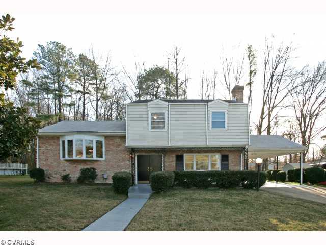 9005 Tweed Road Richmond, VA 23228 - Photo 1 of 12 Exterior Front