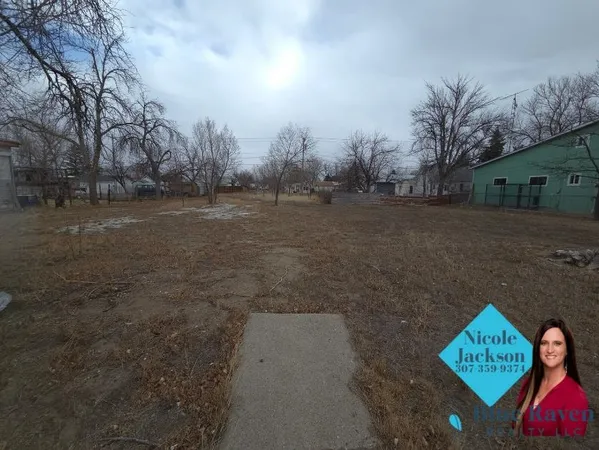 $48,000 | 1404 15th Street, Wheatland, WY 82201