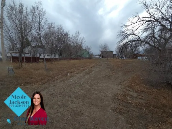 $48,000 | 1404 15th Street, Wheatland, WY 82201