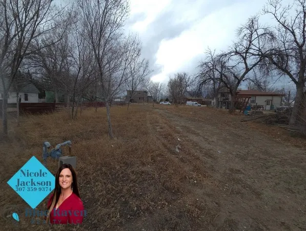 $48,000 | 1404 15th Street, Wheatland, WY 82201