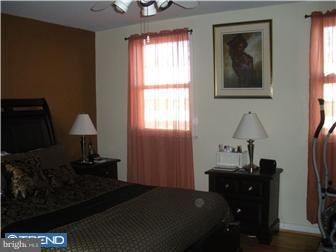 7446 Rhoads Street Philadelphia, PA 19151 - Photo 6 of 12 Bedroom - Main
