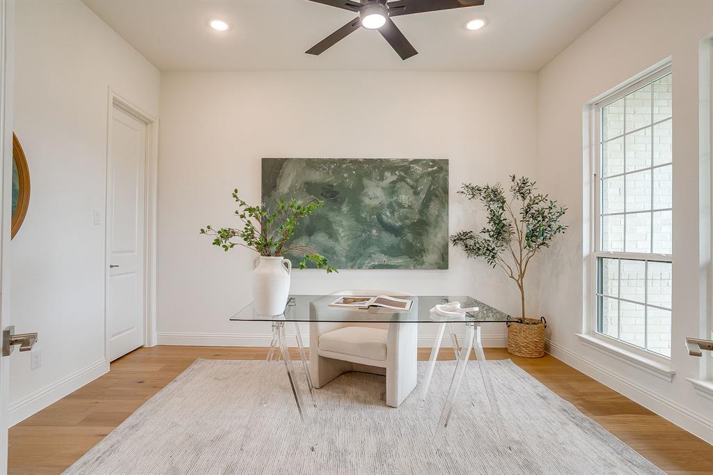 320 Slimp Bluff Azle, TX 76020 - Photo 5 of 37 a workspace with furniture and window