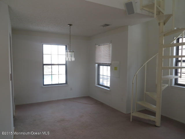 94 Azalea Circle Jackson, NJ 08527 - Photo 4 of 12 IMG_0671