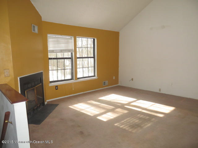 94 Azalea Circle Jackson, NJ 08527 - Photo 5 of 12 IMG_0673