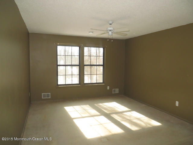 94 Azalea Circle Jackson, NJ 08527 - Photo 9 of 12 IMG_0676