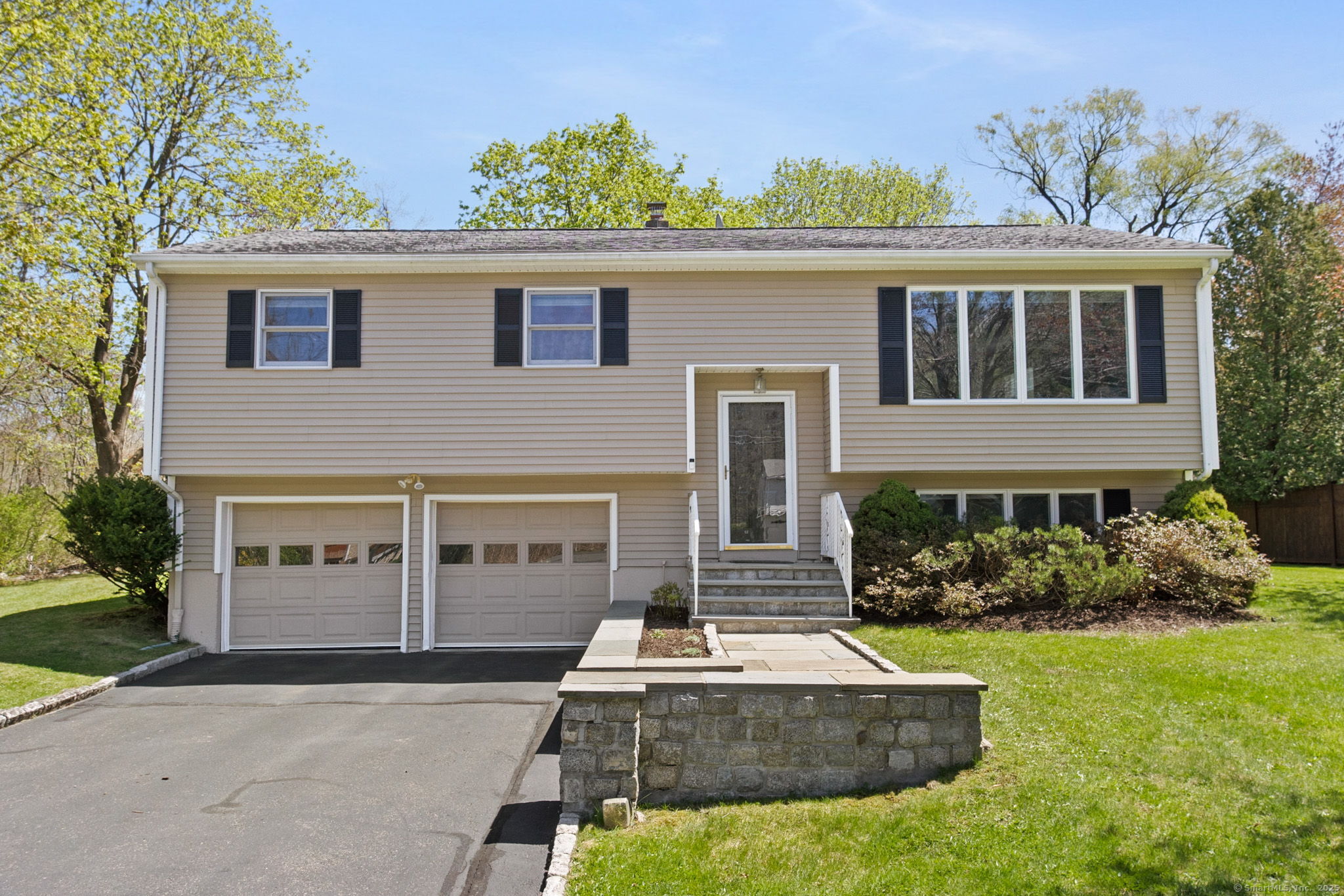 2 Kingswood Road Danbury, CT 06811 - Photo 1 of 1 Gallery Image 1