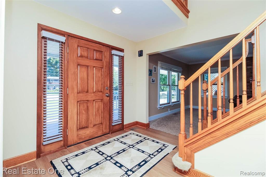 475 Grace Avenue Rochester Hills, MI 48307 - Photo 7 of 58