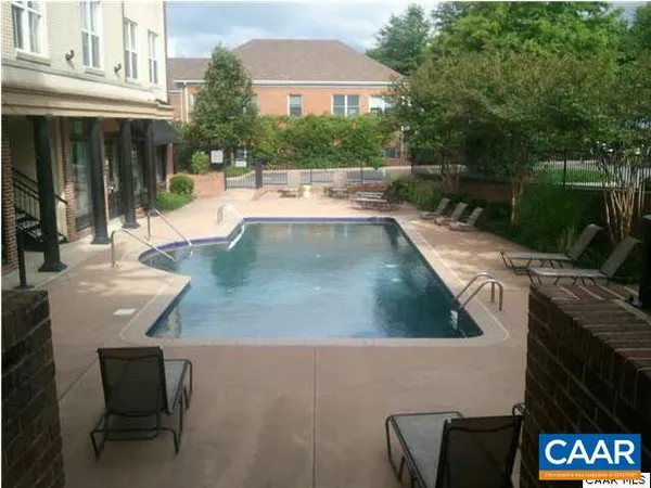 $2,500 | 755 Walker Square, Unit 3D, Charlottesville, VA 22903