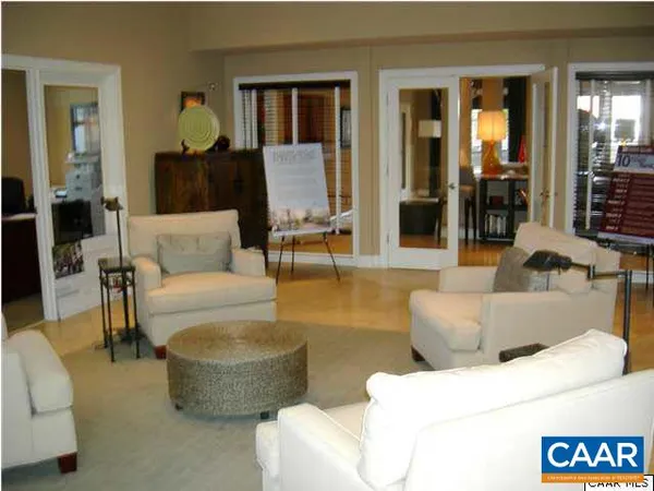 $2,500 | 755 Walker Square, Unit 3D, Charlottesville, VA 22903