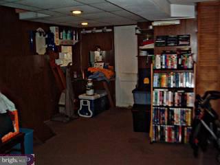 7218 Clinton Road Upper Darby, PA 19082 - Photo 5 of 6