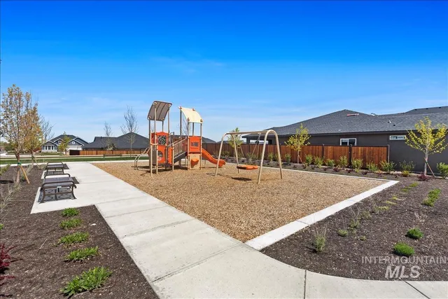 $789,900 | 2460 South Cordillera Avenue, Nampa, ID 83686