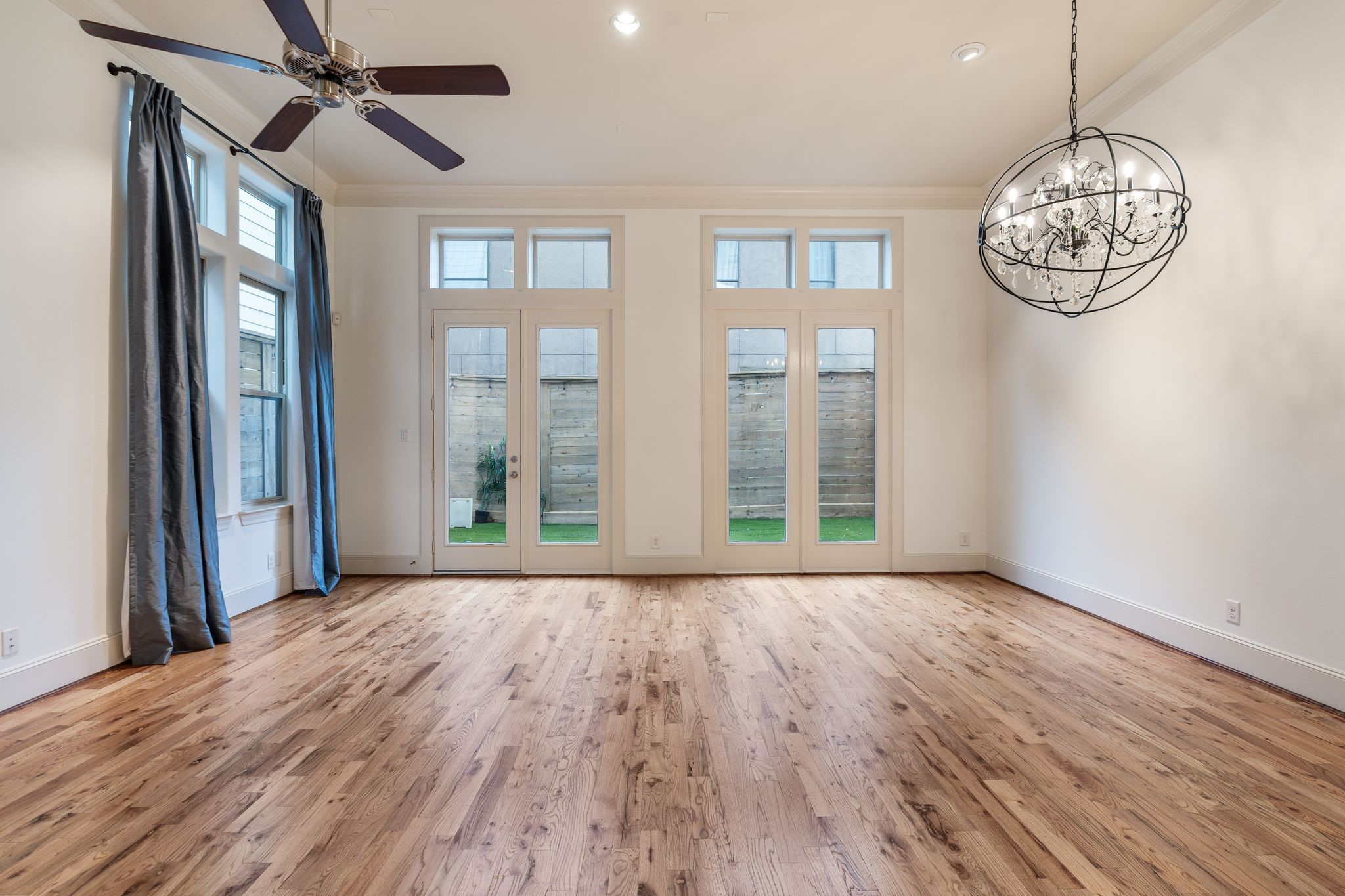 1103 Summer Street Houston, TX 77007 - Photo 11 of 30 French doors usher you to the outdoor green space.