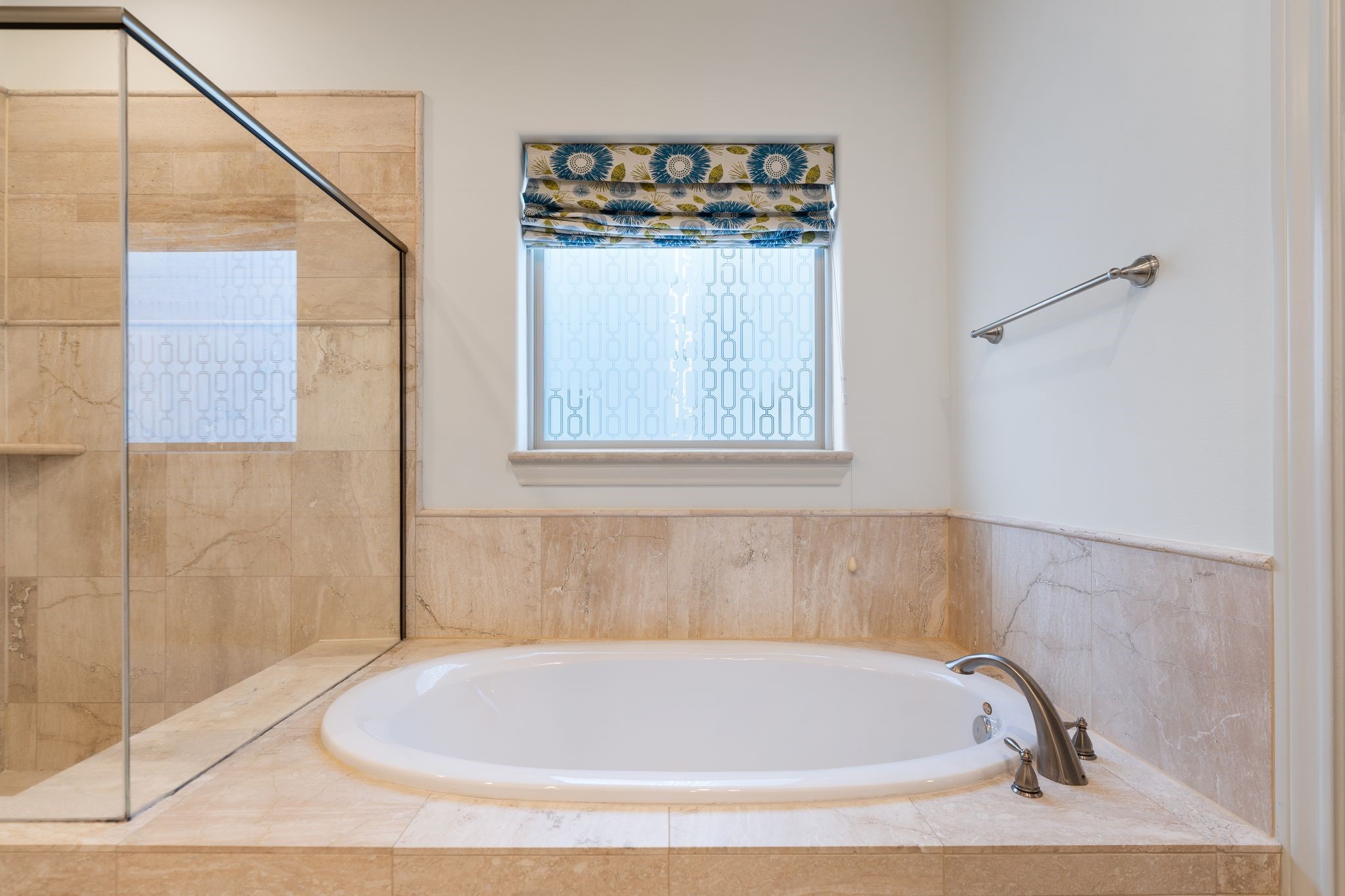 1103 Summer Street Houston, TX 77007 - Photo 18 of 30 The perfect place to relax after a long day.