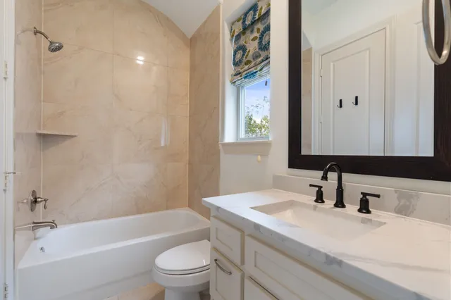 $3,995 | 1103 Summer Street, Houston, TX 77007