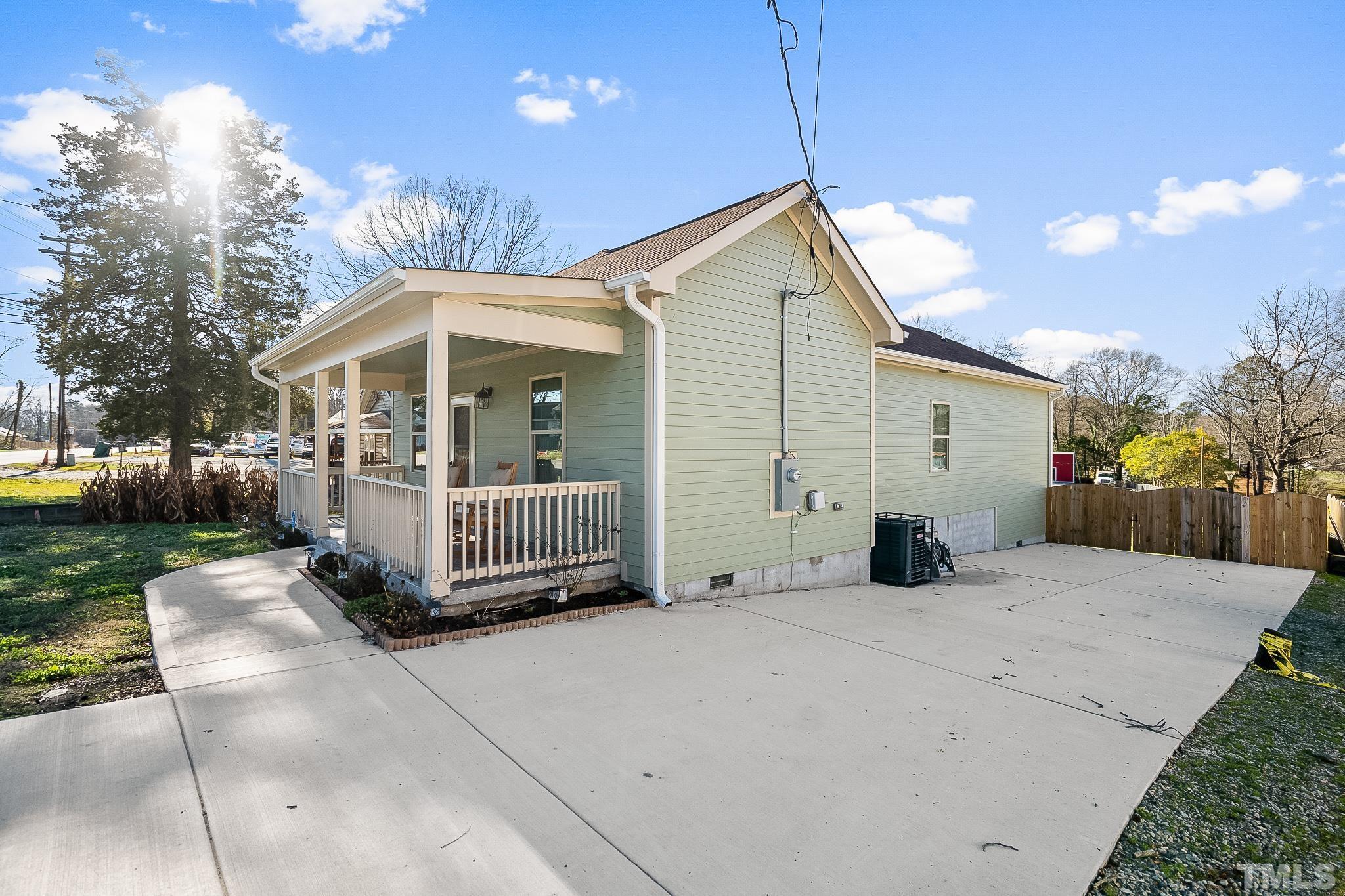 1102 Ellis Road Durham, NC 27703 - Photo 6 of 33 Gallery Image 6