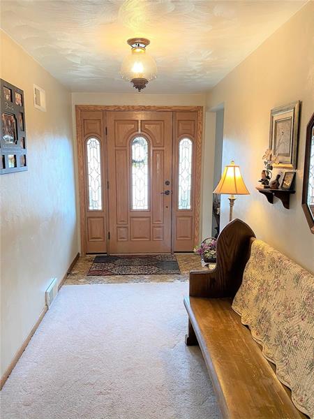 958 Rockdale Road Butler, PA 16002 - Photo 4 of 22