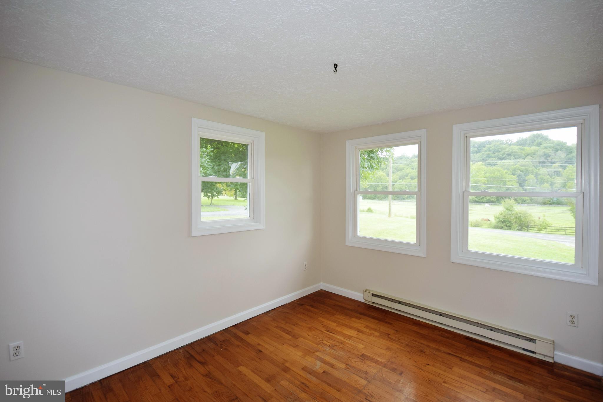 982 Morgan Ford Road Front Royal, VA 22630 - Photo 22 of 27 Bedroom