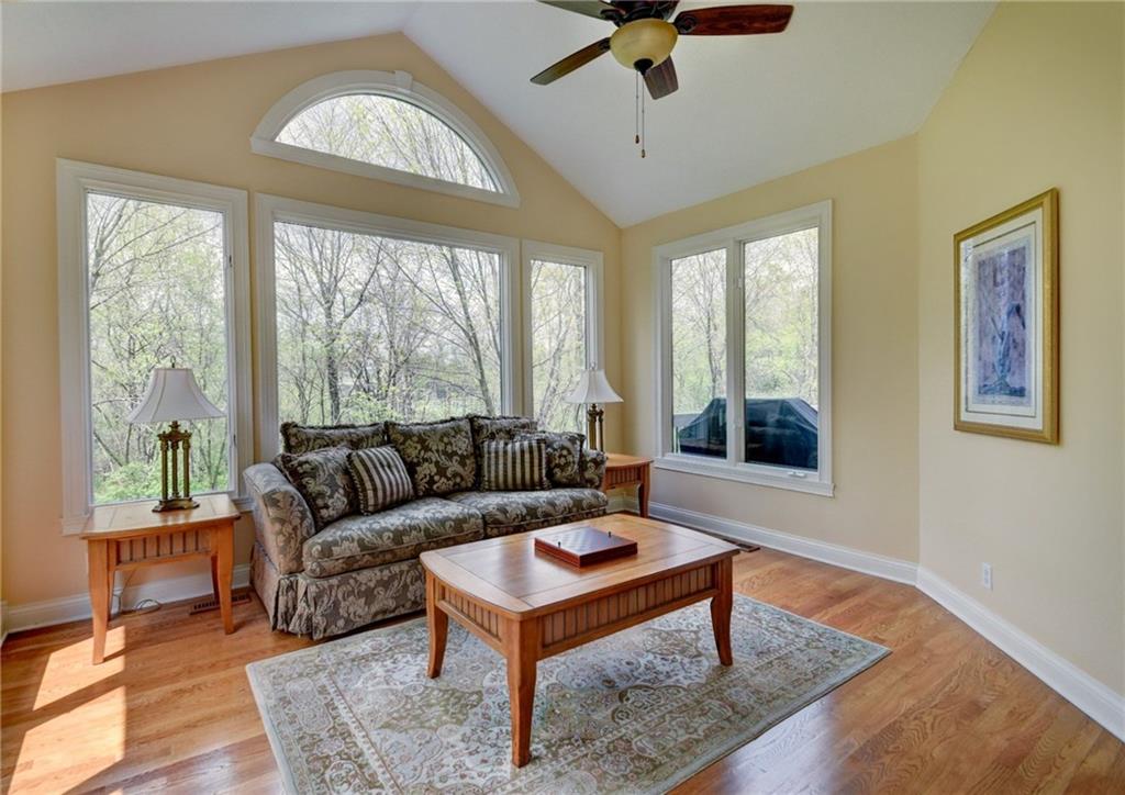 10705 Club Chase Fishers, IN 46037 - Photo 11 of 23 Gallery Image 11