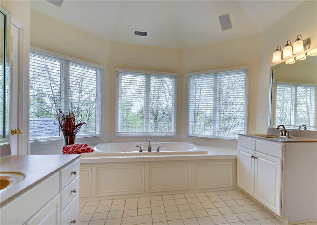 10705 Club Chase Fishers, IN 46037 - Photo 13 of 23 Gallery Image 13