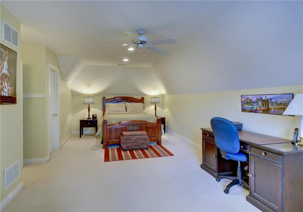 10705 Club Chase Fishers, IN 46037 - Photo 15 of 23 Gallery Image 15