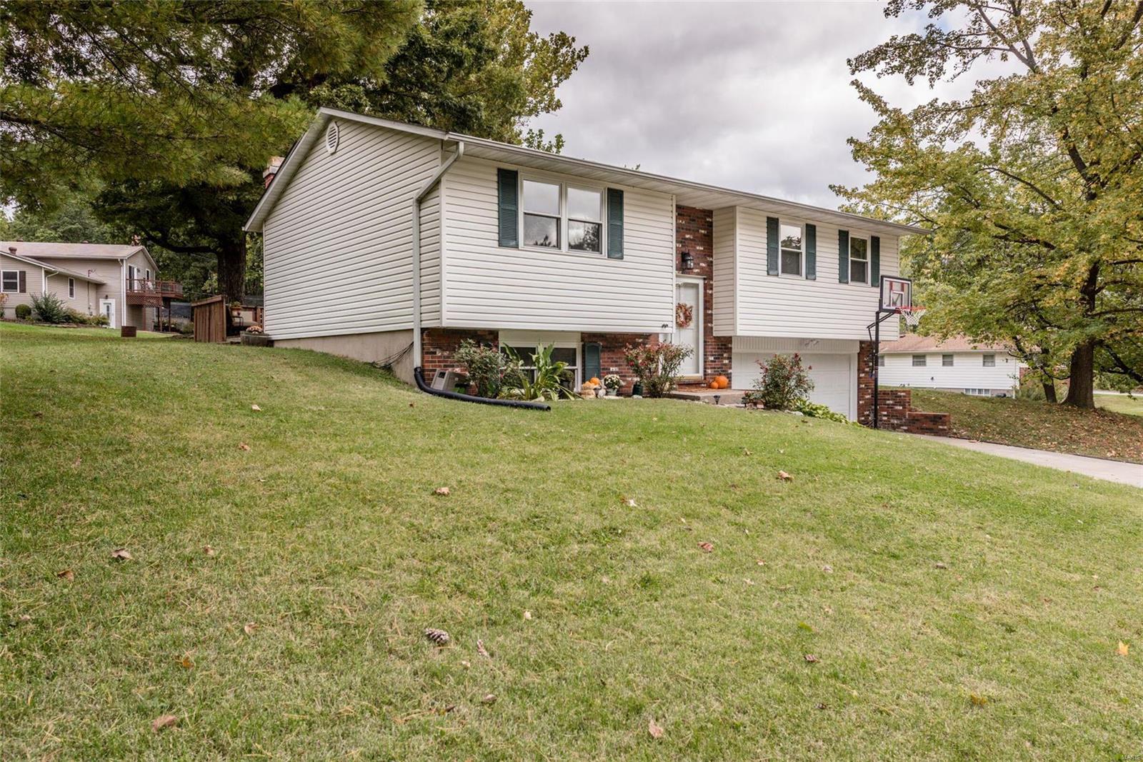 5103 Brook Road Alton, IL 62002 - Photo 6 of 37