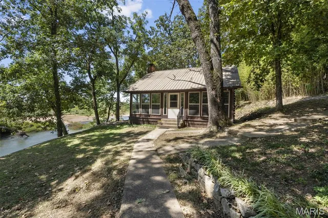 $449,000 | 13 Walleye Lane, Doniphan, MO 63935