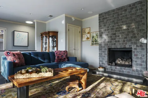 $1,565,000 | 2855 Effie Street, Los Angeles, CA 90026