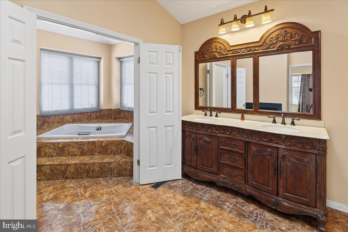 7 Redwood Court Princeton Junction, NJ 08550 - Photo 13 of 55 Primary Bathroom