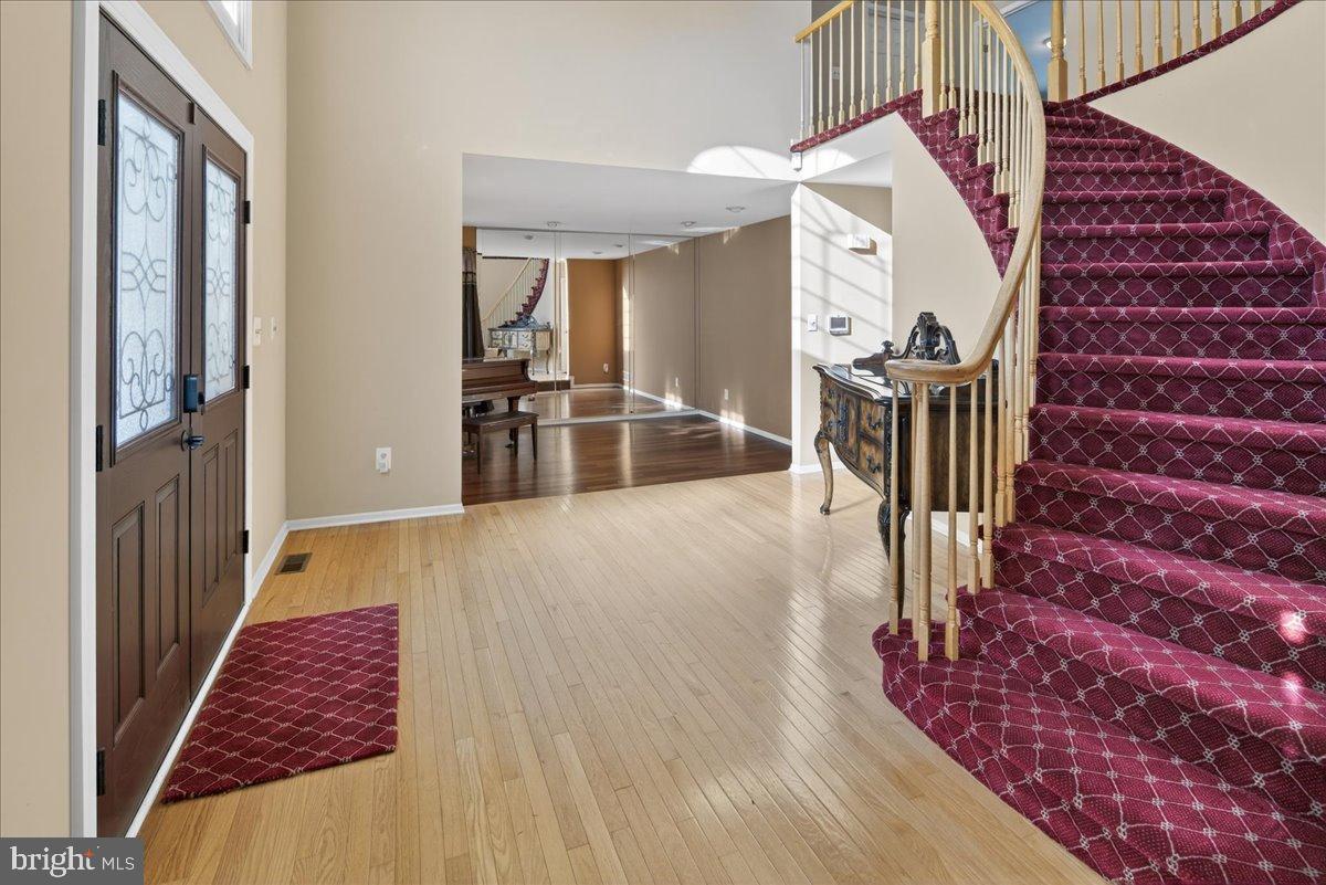 7 Redwood Court Princeton Junction, NJ 08550 - Photo 2 of 55