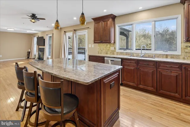 $4,900 | 7 Redwood Court, Princeton Junction, NJ 08550