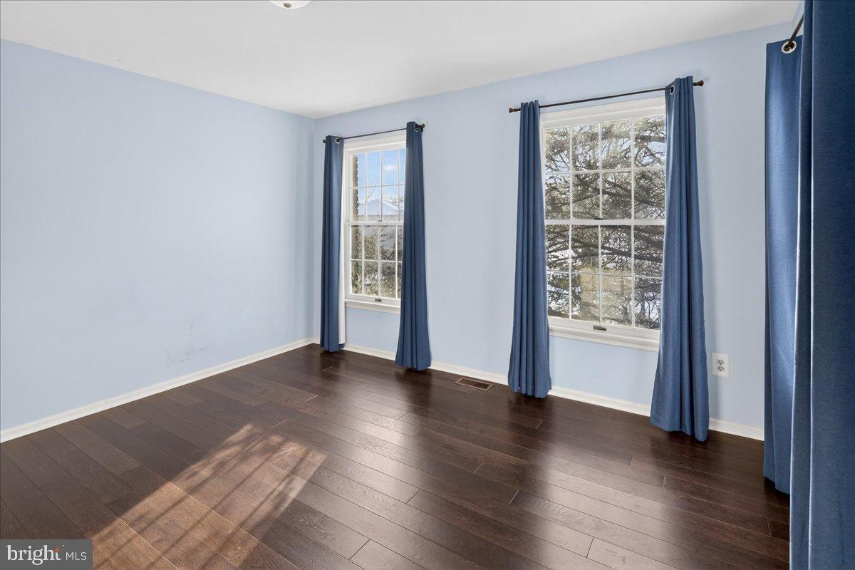 7 Redwood Court Princeton Junction, NJ 08550 - Photo 31 of 55 Bedroom 2