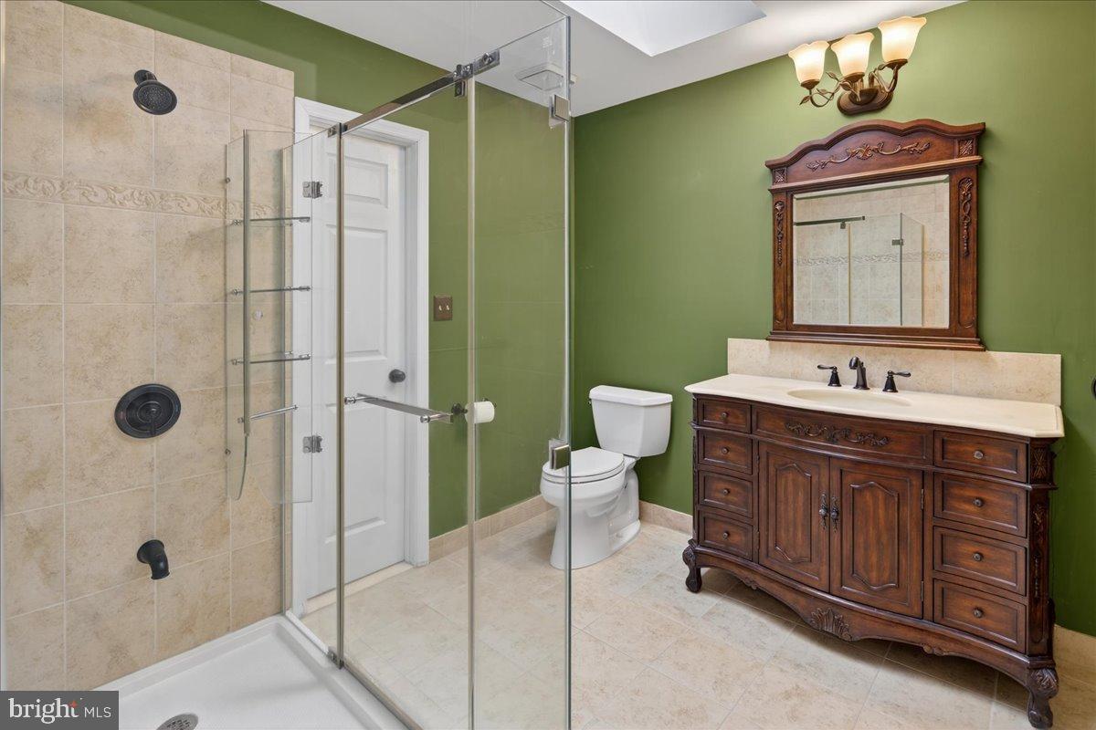 7 Redwood Court Princeton Junction, NJ 08550 - Photo 40 of 55 Hall Bathroom #3