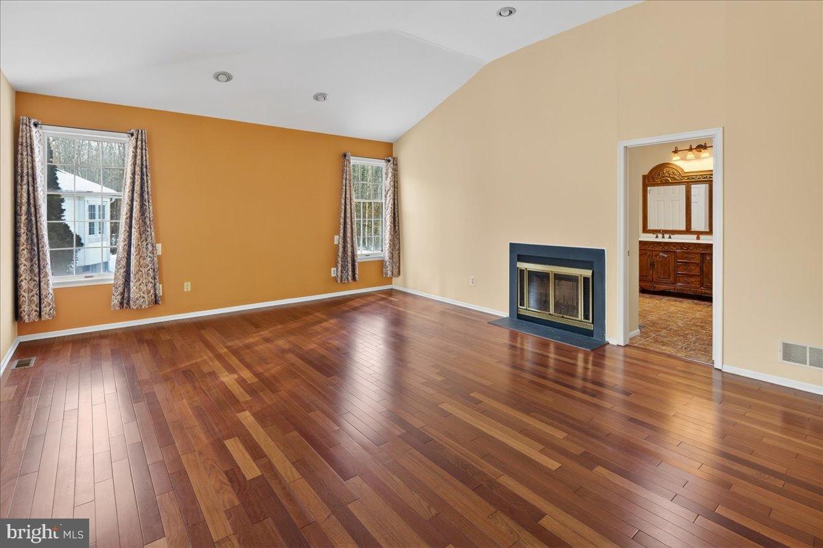 7 Redwood Court Princeton Junction, NJ 08550 - Photo 10 of 55 Primary Bedroom