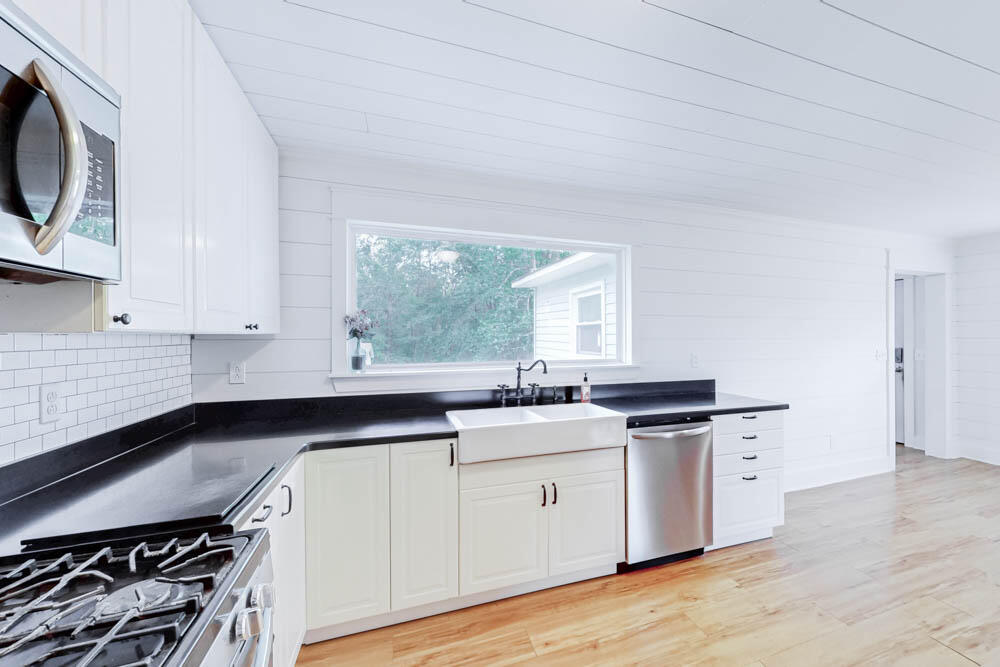 109 Shop Road Ward, SC 29166 - Photo 10 of 29 Gas Stove & Dishwasher