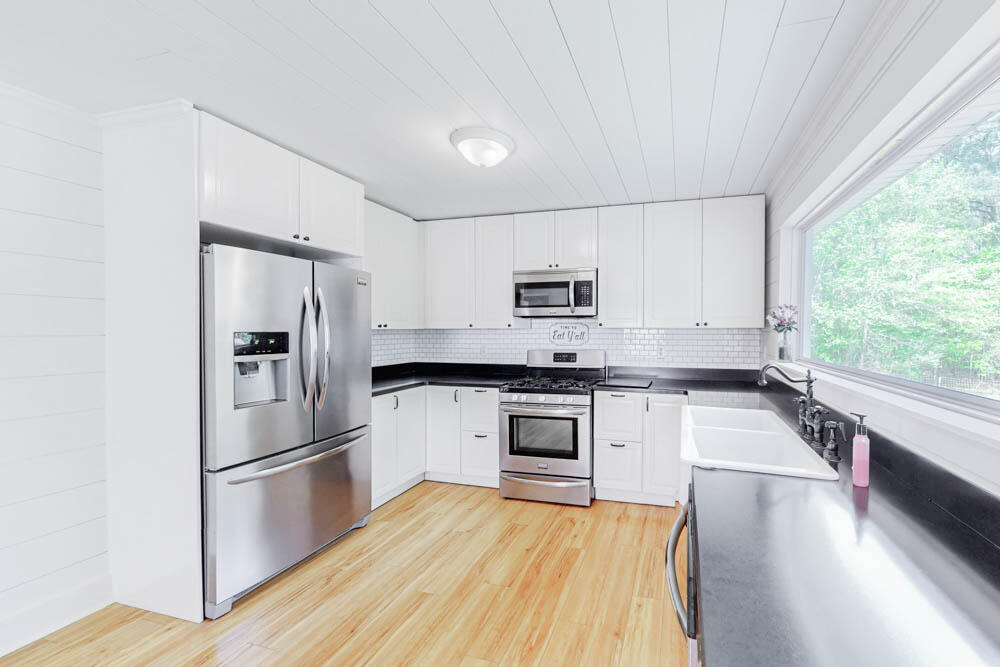 109 Shop Road Ward, SC 29166 - Photo 7 of 29 Kitchen