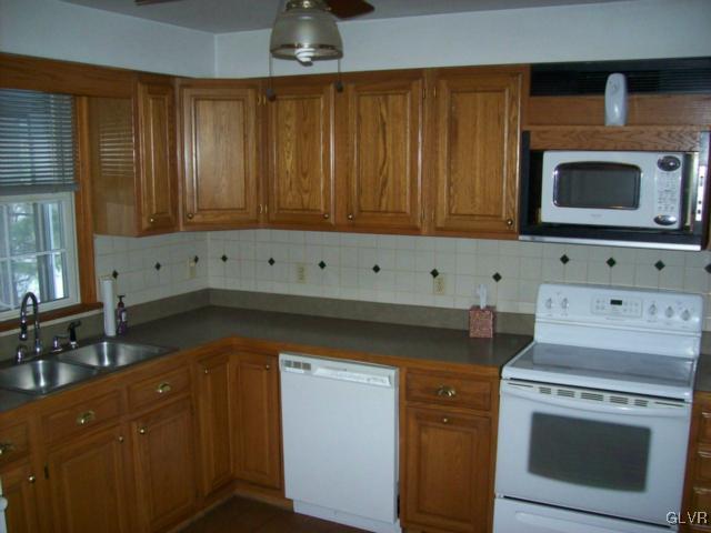 30 Albert Road Mountain Top, PA 18707 - Photo 4 of 45 Gallery Image 4