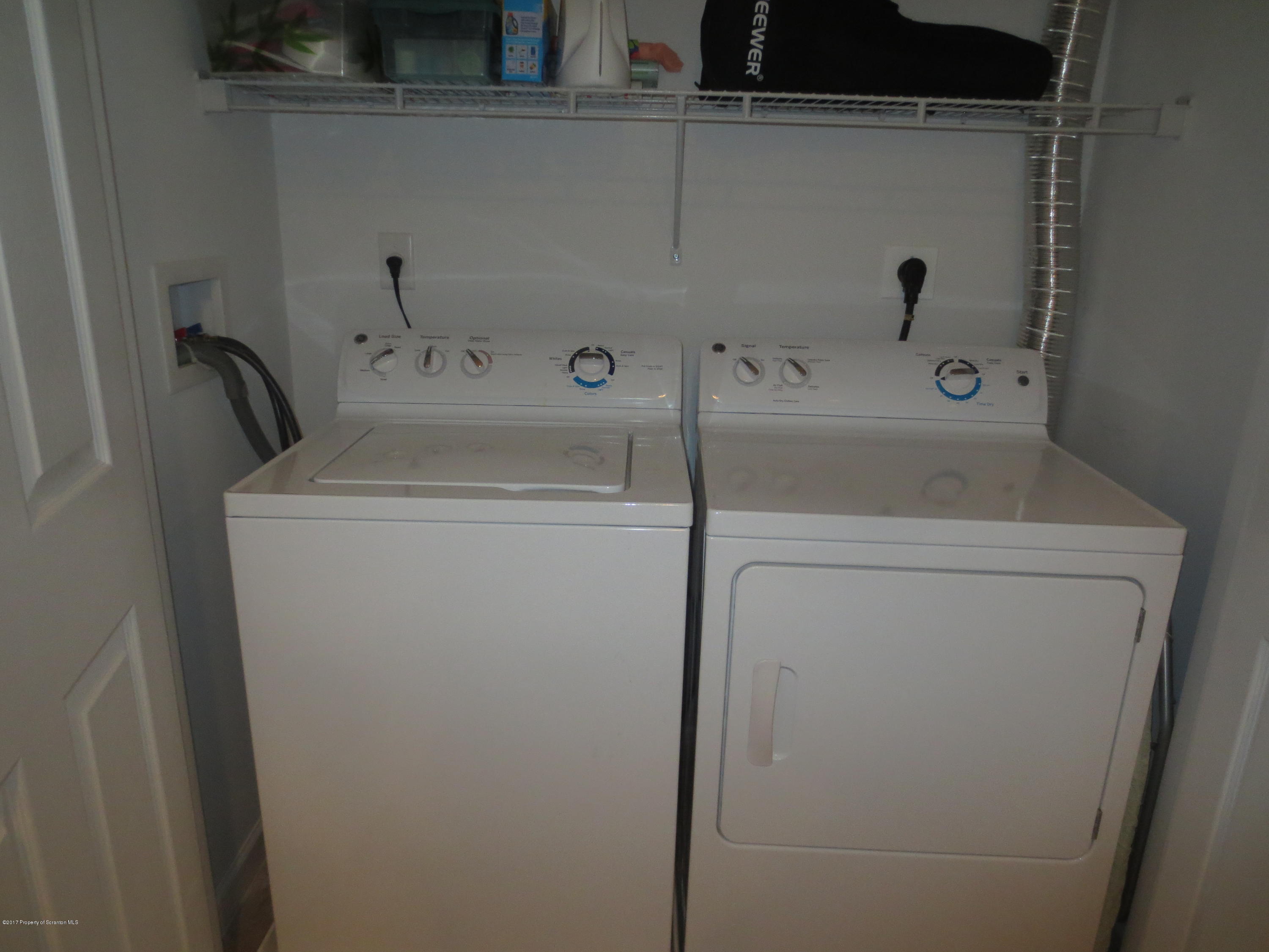 109 Wyndham Road Clarks Summit, PA 18411 - Photo 12 of 17 Gallery Image 12