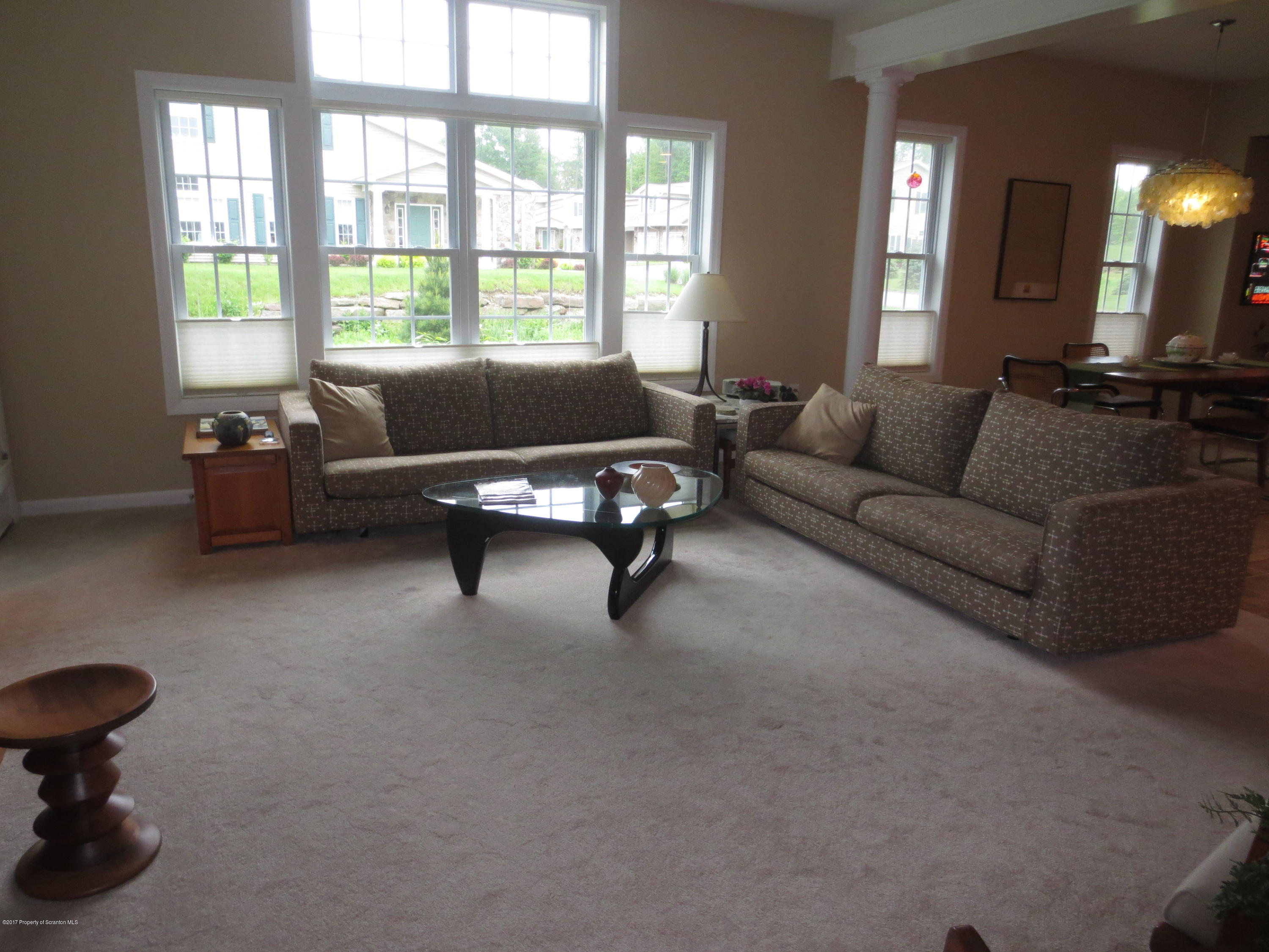 109 Wyndham Road Clarks Summit, PA 18411 - Photo 4 of 17 Gallery Image 4