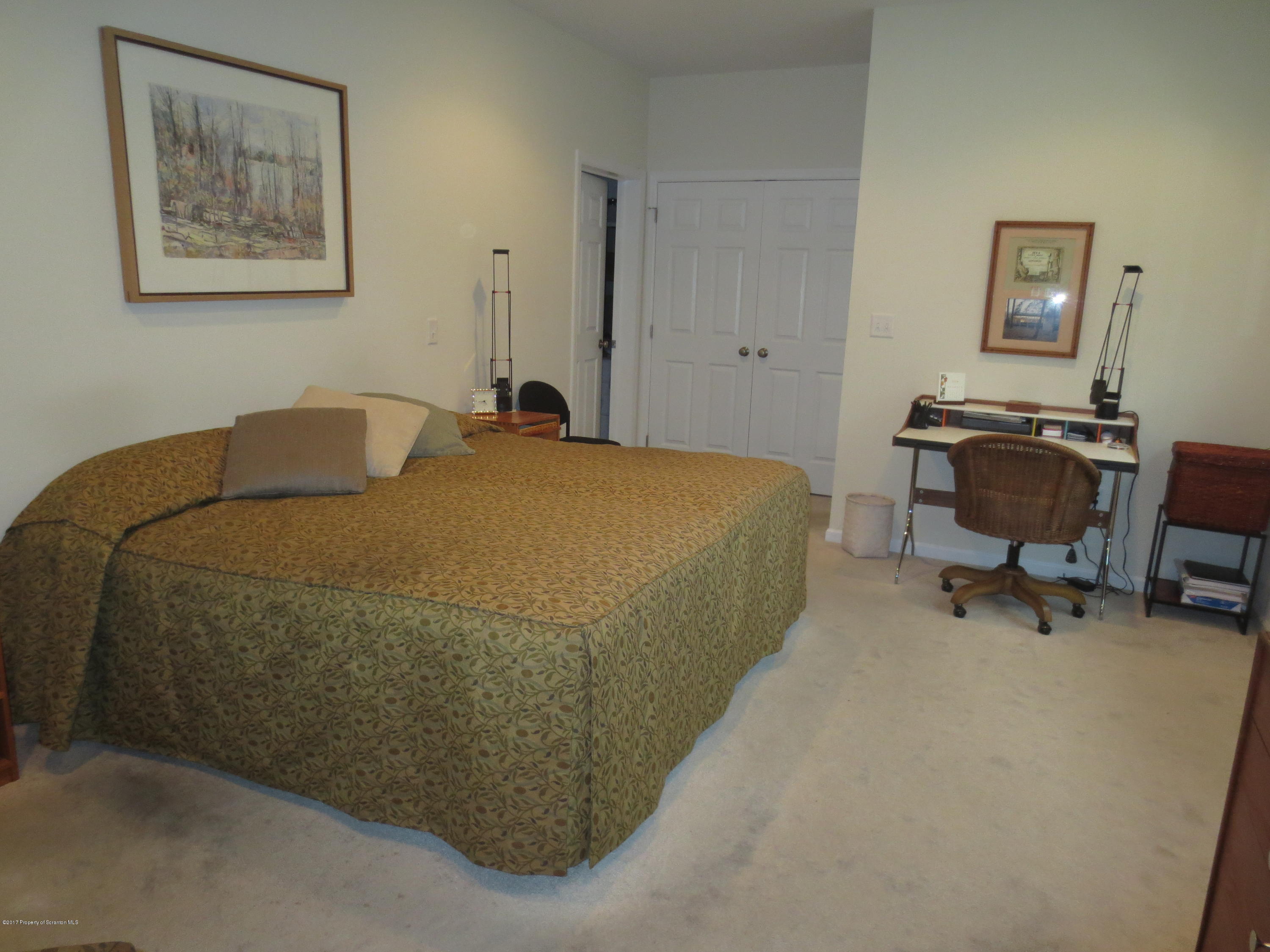 109 Wyndham Road Clarks Summit, PA 18411 - Photo 9 of 17 Gallery Image 9