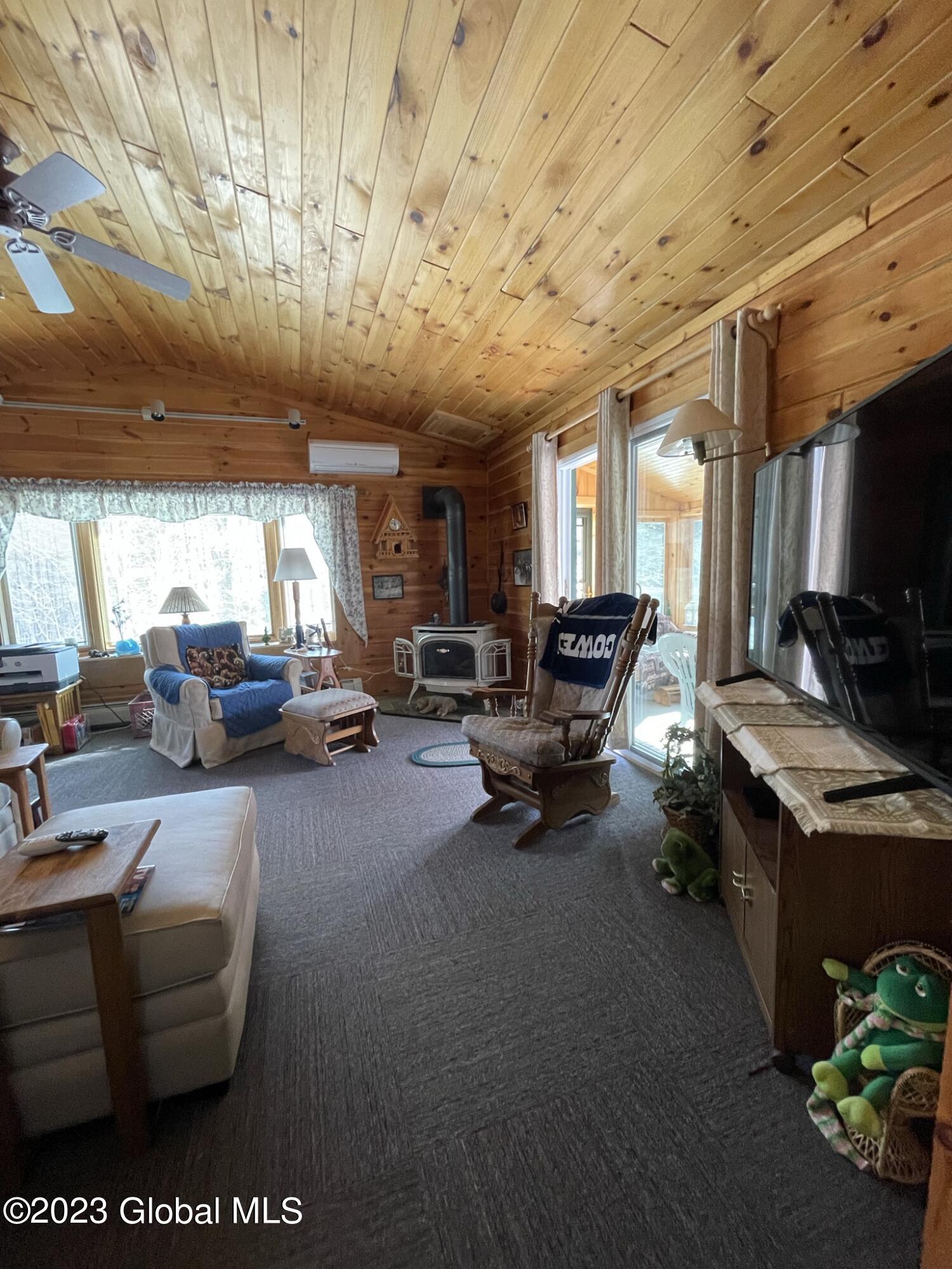 27 Henry Wescott Road Thurman, NY 12885 - Photo 9 of 35 IMG_0960