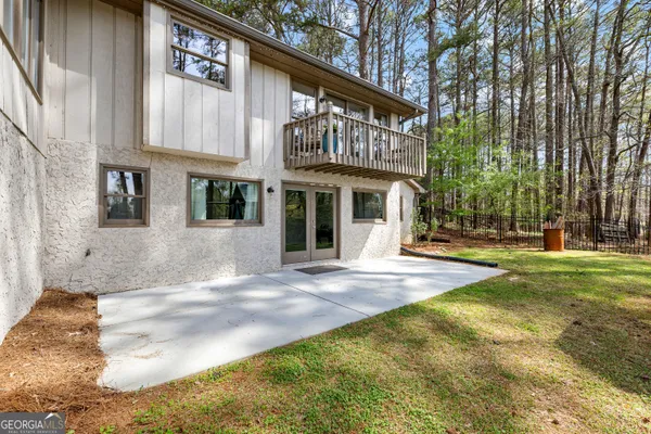 $825,000 | 2025 Castle Lake Drive, Tyrone, GA 30290