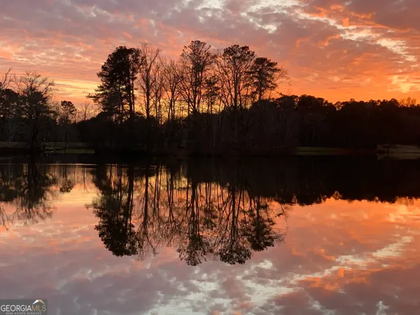 $825,000 | 2025 Castle Lake Drive, Tyrone, GA 30290